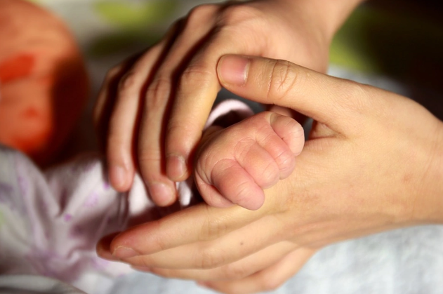 Azərbaycanda DƏHŞƏT: Ana və körpəsi öldü