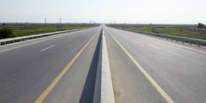 Sürücülərin NƏZƏRİNƏ: Bir yolda sürət həddi endirildi