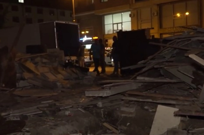 Yasamalda gecə ilə obyektləri sökdülər: "1 saat vaxt vermədilər ki, malımızı çıxaraq"