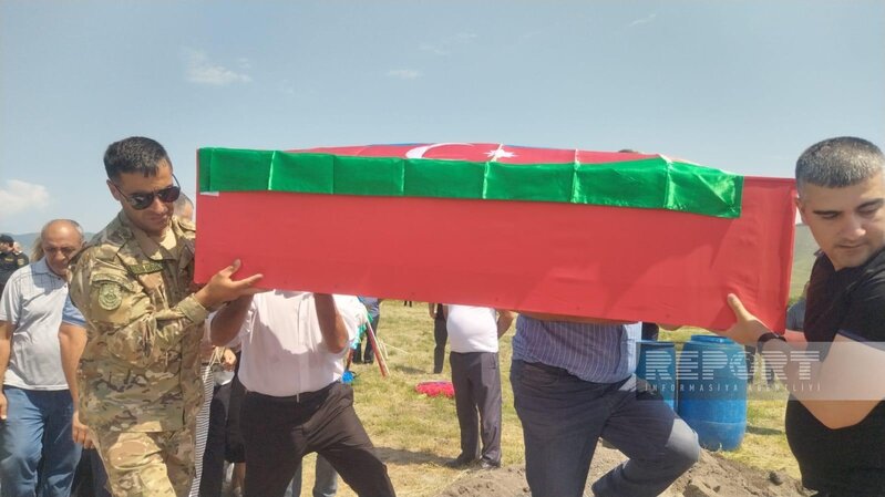 İtkin düşdükləri Xocalıda dəfn edildilər - Fotolar