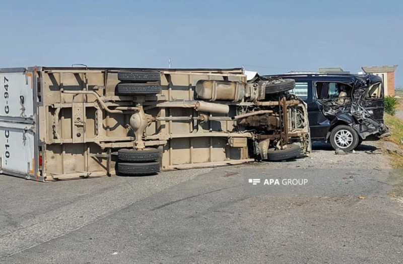 Bakı-Qazax yolunda QƏZA: Doqquz nəfər xəsarət alıb