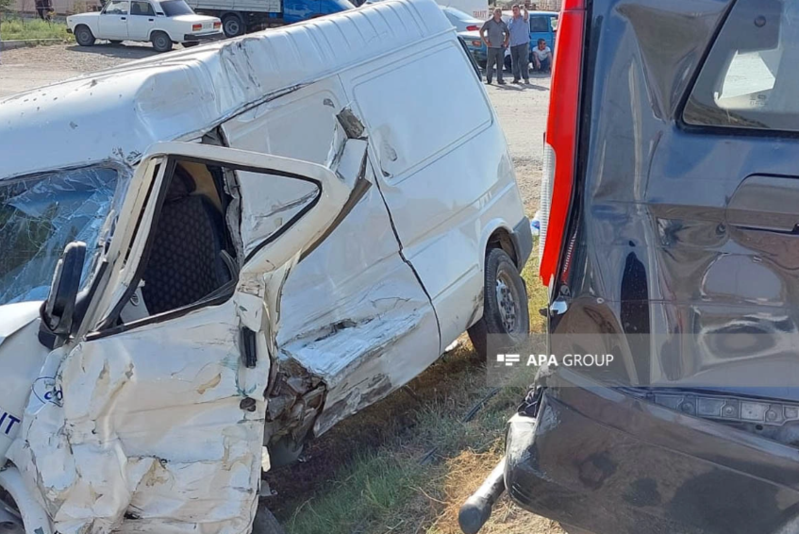 Bakı-Qazax yolunda QƏZA: Doqquz nəfər xəsarət alıb