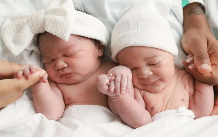 Bu il doğulan əkiz, üçəm və dördəmlərin sayı açıqlandı