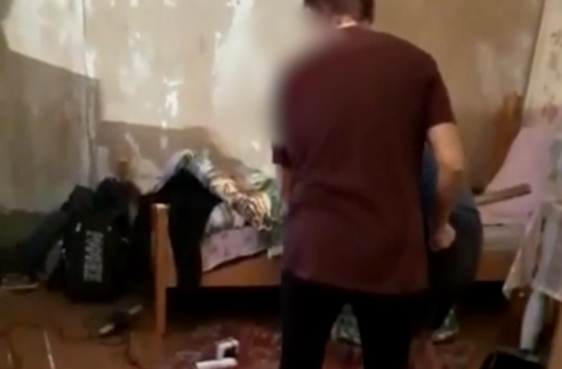 Azərbaycanda atanın 14 yaşlı oğluna qarşı zorakılıq etməsinin TƏFƏRRÜATI