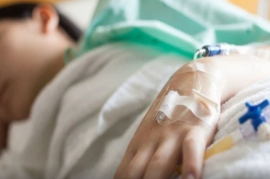 Qaxda azyaşlı cüclərin suyunu içib zəhərləndi