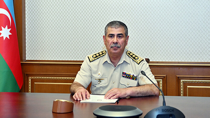 Zakir Həsənov generalları topladı, döyüş hazırlığı ilə bağlı tapşırıq verdi