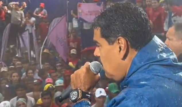 Maduro "WhatsApp"a müharibə elan etdi