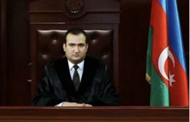 Qalmaqallı icra başçısına hökm çıxaran hakimin iş yeri dəyişdirildi