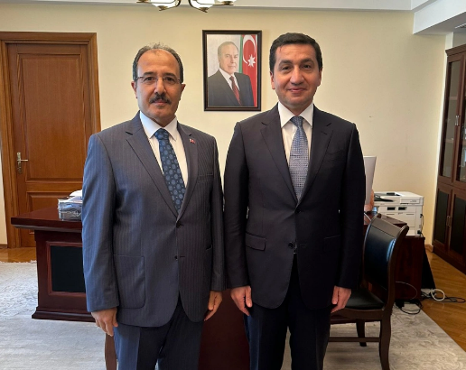 Hikmət Hacıyev Türkiyə səfiri ilə görüşüb