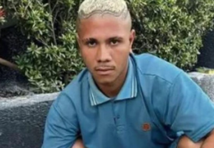 Qəbiristanlıqdan sümük oğurladı! İnsan ətini yediyini dedi - resept də verdi + FOTO