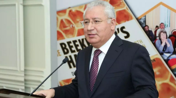 Keçmiş nazir səlahiyyətlərinin icrasını dayandırdı