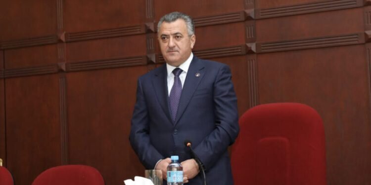 Abdin Fərzəliyevin milyon yarımlıq sifariş şübhəli şirkət – Yol təmir edən "Proqress İnşaat En" həm də bayram tədbiri keçirir