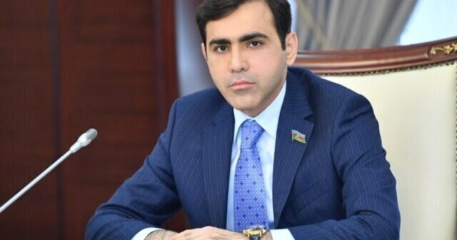 Deputatlığa namizəd seçki qanununu belə pozdu – Foto