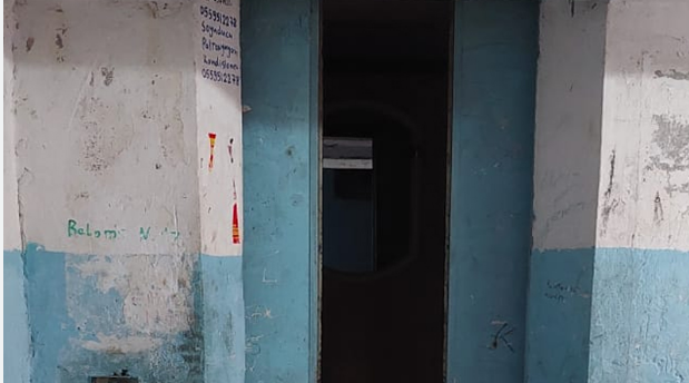 Bakıda 70 ailənin həyatı təhlükədə - Hər an lift faciəsi baş verə bilər