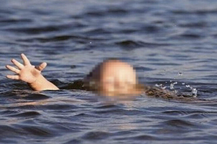 Beyləqanda uşaq kanalda batdı