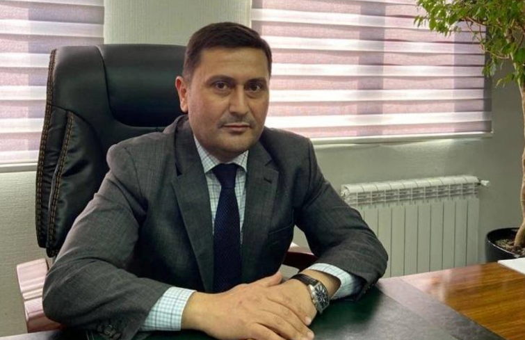 Bakıda vəzifəli şəxs intihar etdi