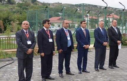 Anar Məmmədov Tərtərdə seçki qaydalarını pozdu - FOTO