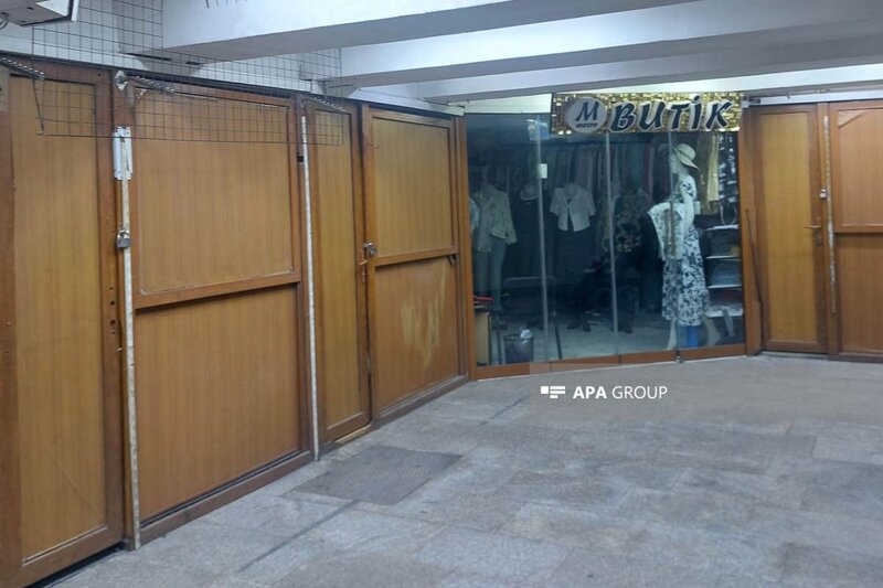 "20 Yanvar" metrosunda mağazalar bağlandı - FOTO