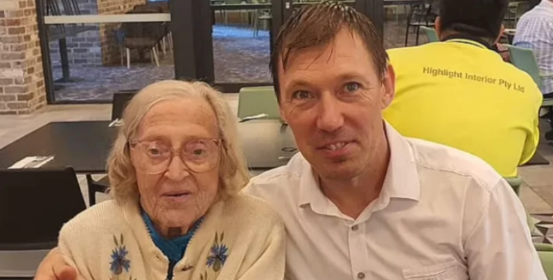 48 yaşlı kişi 104 yaşlı qadına AŞİQ OLDU: Məhkəmə onların sevgisinə İNANMADI - FOTOLAR