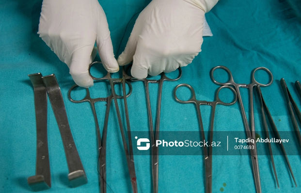 Gəncədə mədəkiçiltmə əməliyyatı olunan şəxs ölüb