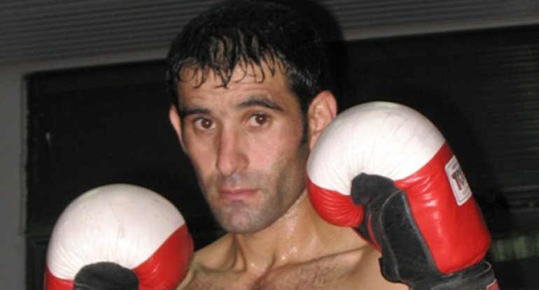 "Bu təkrarlansa, həbs ediləcəksən" - Hakimdən çempiona xəbərdarlıq