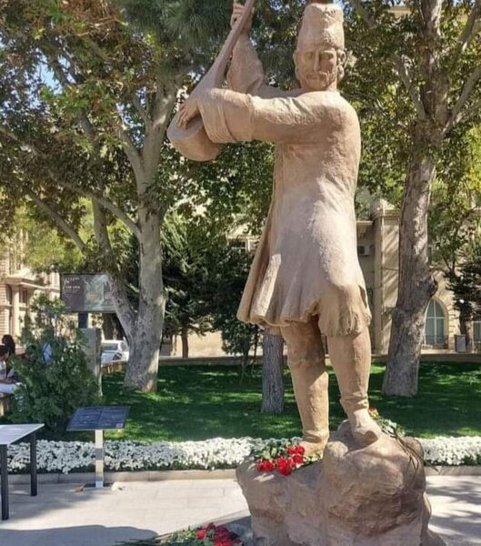 "Mən də sizin kimi Aşıq Ələsgərin sazı necə tutmasından xəbərsizəm, ancaq..." - Deputat