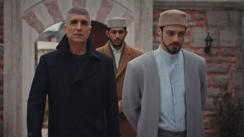 Özcan Deniz və Mert Yazıcıoğlunun illər öncəki görünüşü görənləri təəccübləndirib - FOTO