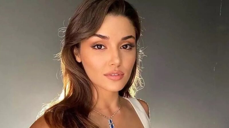 Hande Erçeldən jurnal üçün cəsur poza - FOTO