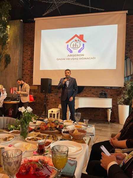 "Sığınacaq Tapan Qəlblər" adlı xeyriyyə məqsədli ziyafət yeməyi təşkil edilib