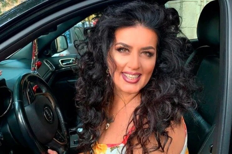 "Hacılarım məni qoruyur" - Elza Seyidcahan