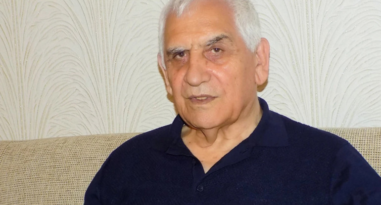 Xalq şairi xəstəxanaya yerləşdirildi