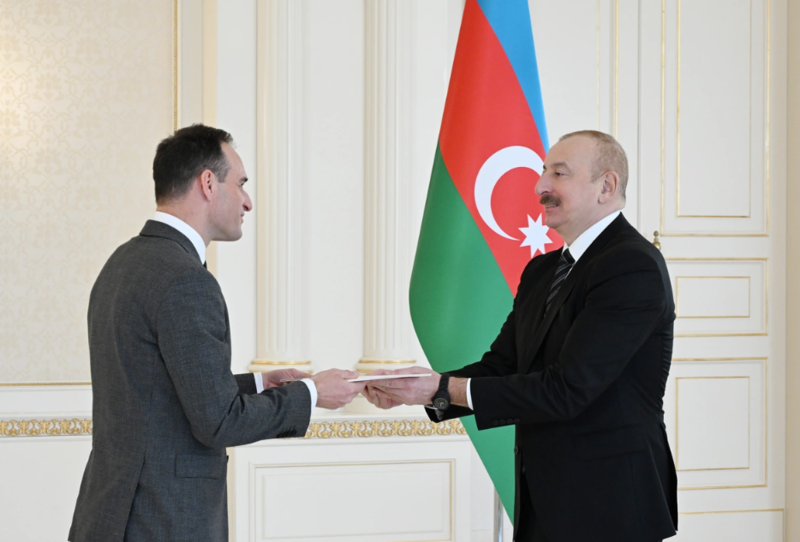 Prezident Sloveniyanın ölkəmizə yeni təyin olunmuş səfirinin etimadnaməsini qəbul edib