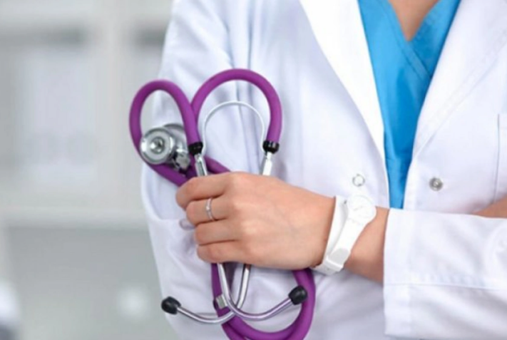 Azərbaycan həkimlərin reklamına qadağa qoyulması təklif olunub