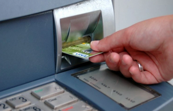 Əmək pensiyasının minimum məbləği 320 manat oldu - RƏSMİ