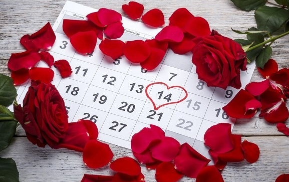 Bu gün "Sevgililər günü"dür