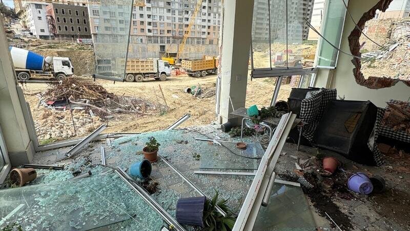 Alatavada dağıdılan evin sakini: "Ağrılarımız çoxdur, ancaq ədalətə inanırıq"