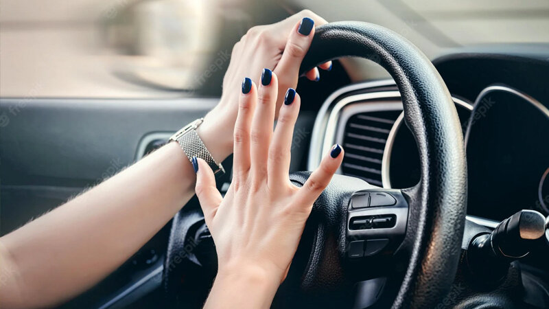 Xanım sürücüyə "Sağ ol" dedi, cərimə edildi