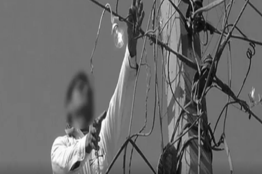 Bakıda ŞOK OLAY: keçmiş məhkum elektrik dirəyinə çıxdı, "tok" vurub öldürdü