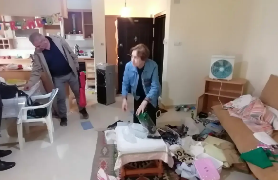 Bir gündə 8 mənzili soydular: Hər şeyi oğurladılar