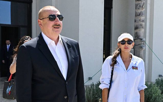 Prezident ailəsi ilə "Sea Breeze"dəki layihələrlə tanış oldu