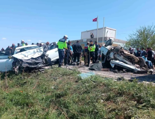 Yol qəzası nəticəsində 3 nəfər öldü - VİDEO