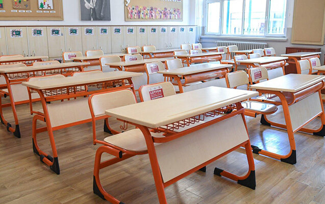 İstanbulda məktəblərdə ikigünlük tətil elan edildi