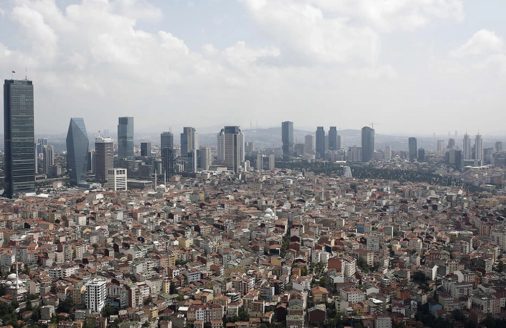 İstanbulda dünənki zəlzələdən sonra yeddi binada xəsarət qeydə alınıb