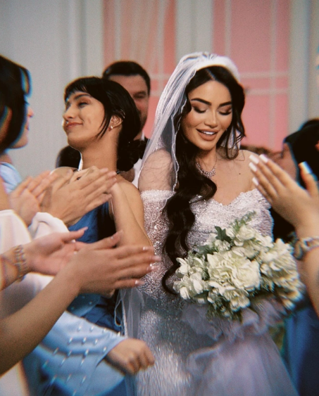 Zeynəb Həsəni ailə qurub?