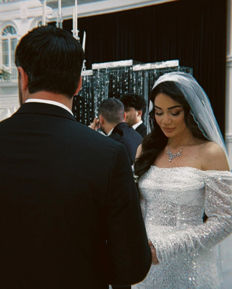 Zeynəb Həsəni ailə qurub?