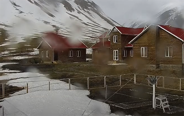 Şahdağa qar yağır - Video