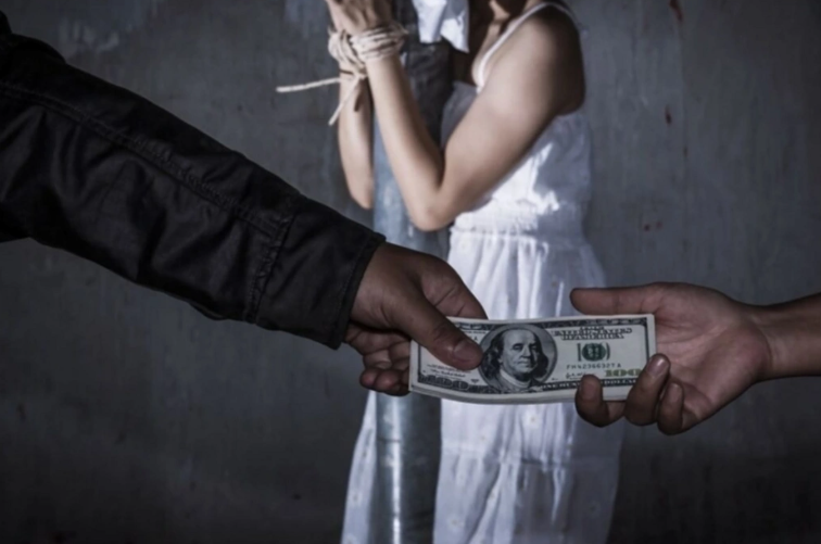 Bakıdan tanış olduğu qadınları iş adı ilə İstanbula çağırıb - 65 yaşlı qadın HƏBS EDİLDİ