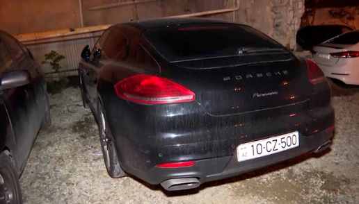 "Porsche" ilə sərxoş halda avtoxuliqanlıq edən qadın HƏBS OLUNUB