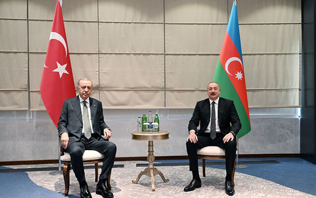 Liderlərin təkbətək görüşü keçirilib