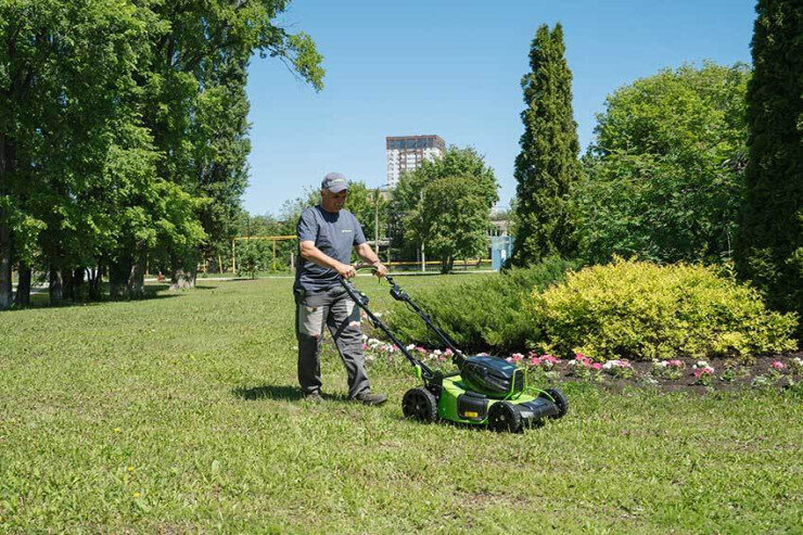 Ot biçən kişi yanıb öldü